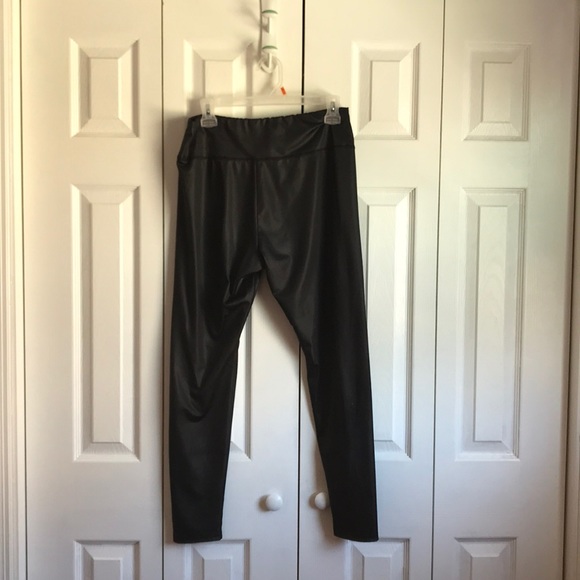 COPY - Faux leather leggings - Picture 2 of 2